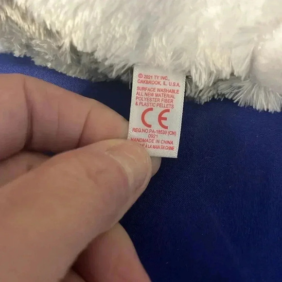 New with tags!! 10 inches tall. TY  - SLUSH  the Husky (Glitter Eyes) 💙 - Picture 5 of 9